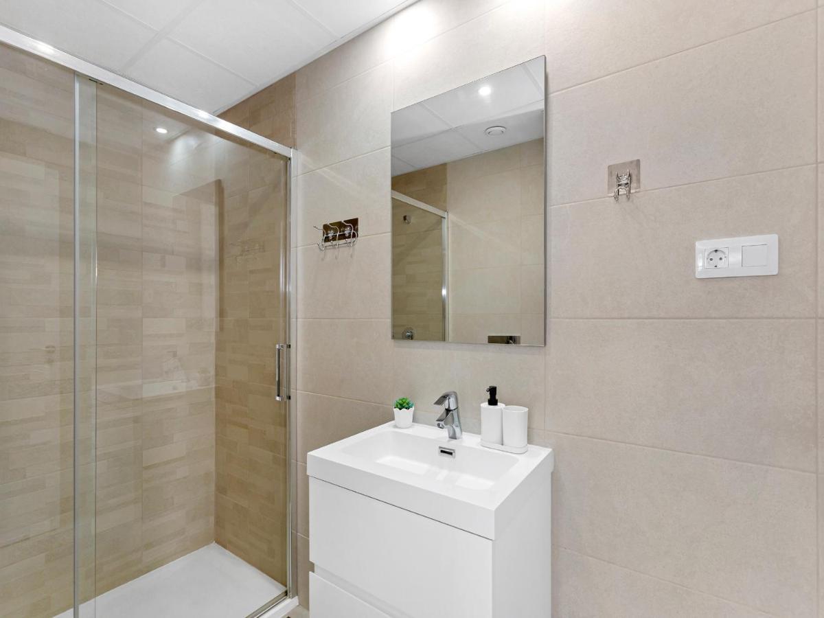 Lovely First Floor Apartment, Heating Pool ! Alicante Esterno foto
